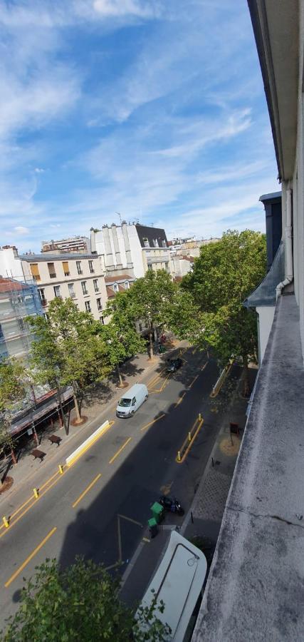 Hotel Des Pyrenees - Entre Bastille Et Nation Paris Exterior photo